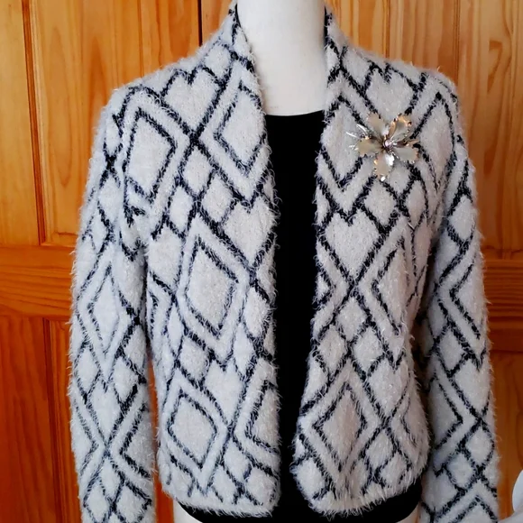 Avec Les Filles Black & White Eyelash Cardigan Size M - Picture 1 of 10